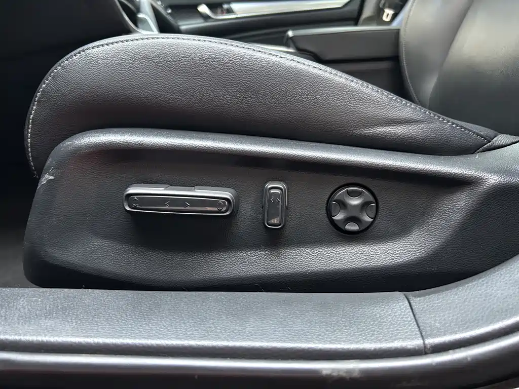 Honda Accord — фото 18