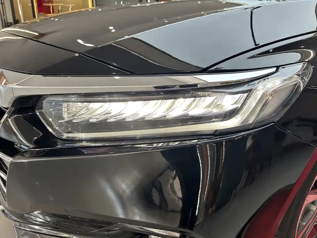 Honda Accord — фото 31