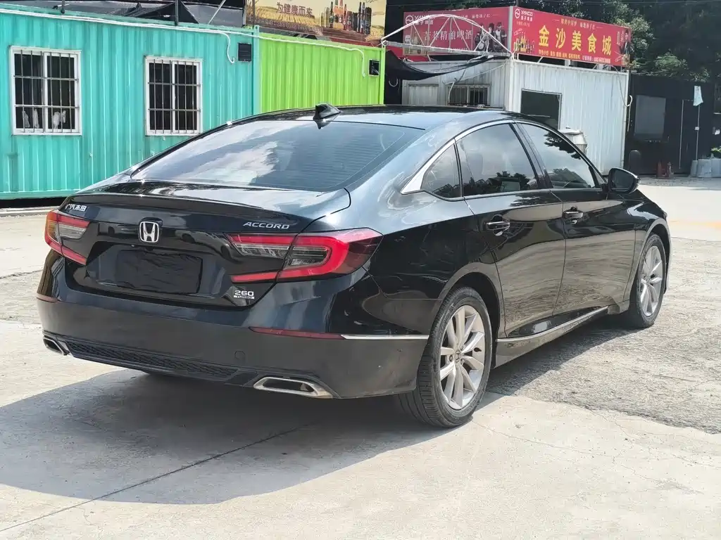 Honda Accord — фото 5