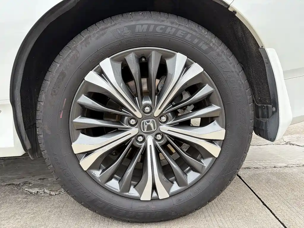 Honda UR-V — фото 19