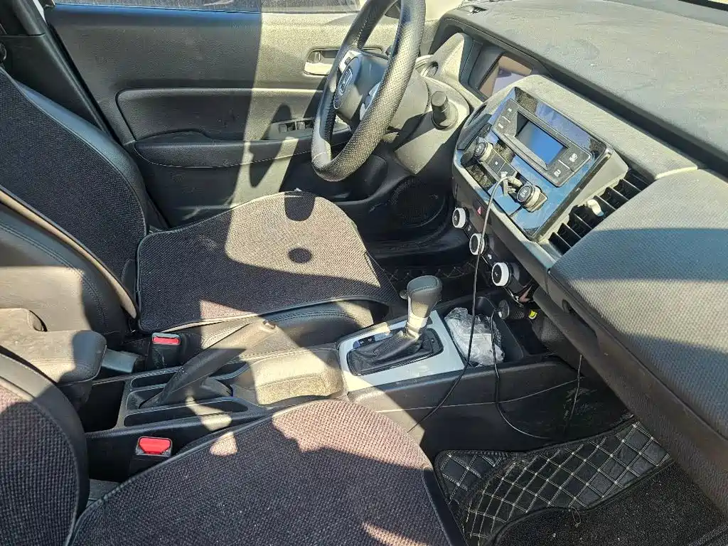 Honda Fit — фото 4