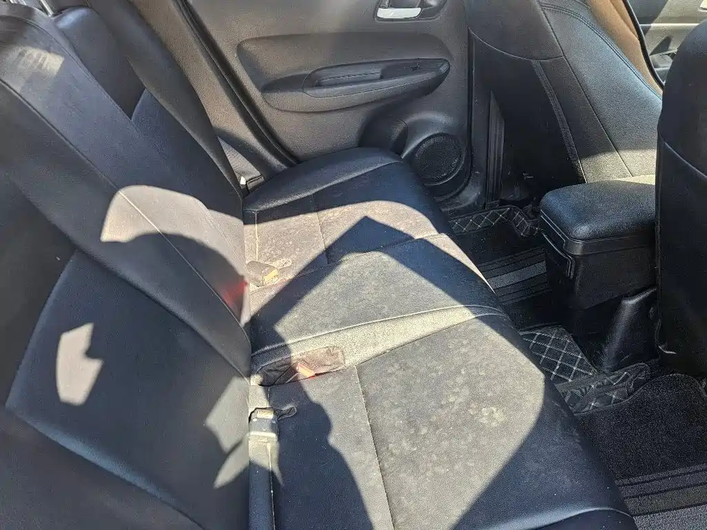 Honda Fit — фото 5