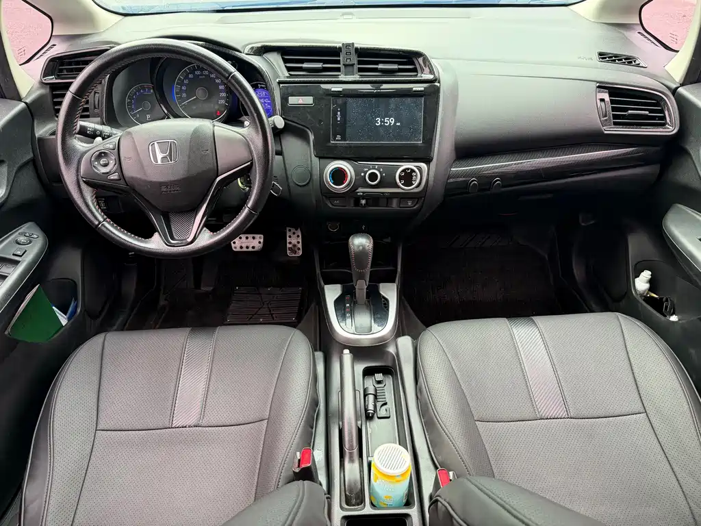 Honda Fit — фото 8
