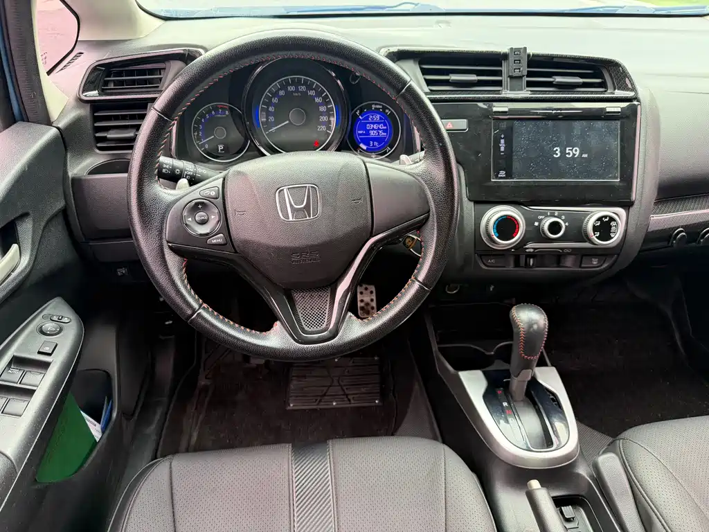 Honda Fit — фото 9