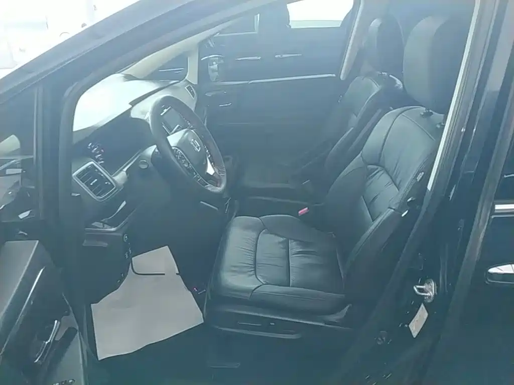 Honda Odyssey — фото 14