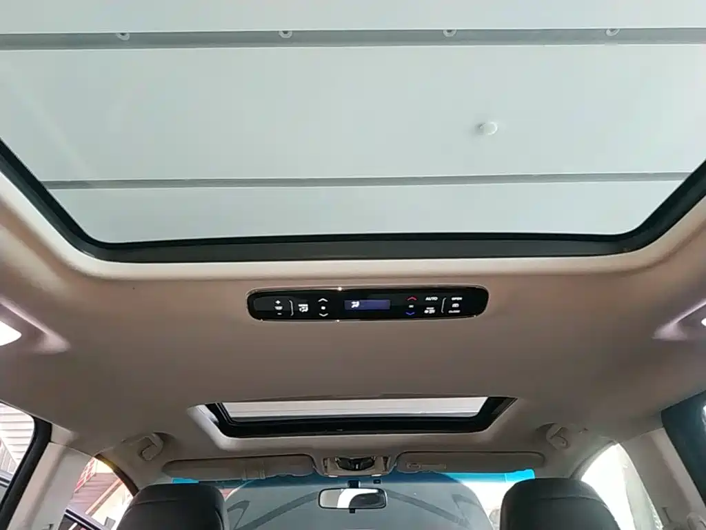 Honda Odyssey — фото 17