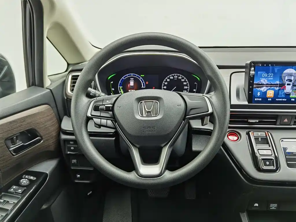 Honda Odyssey — фото 11