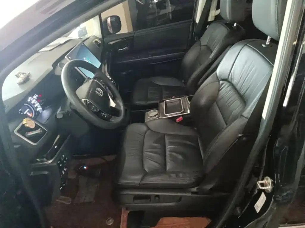 Honda Odyssey — фото 14