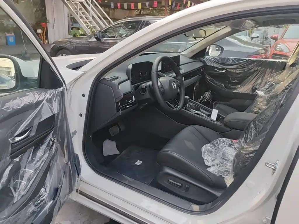Honda Inspire — фото 15
