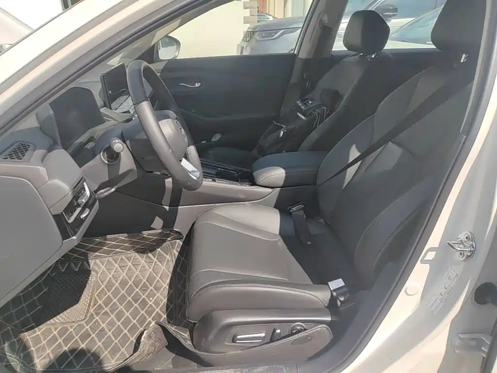 Honda Inspire — фото 14