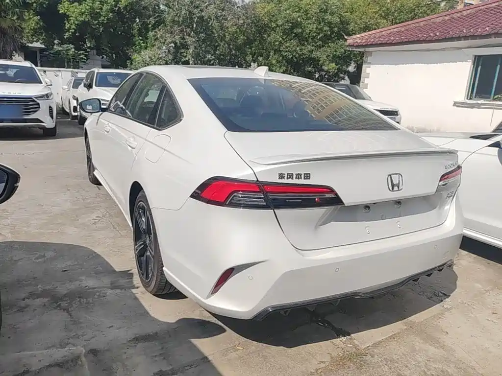 Honda Inspire — фото 4