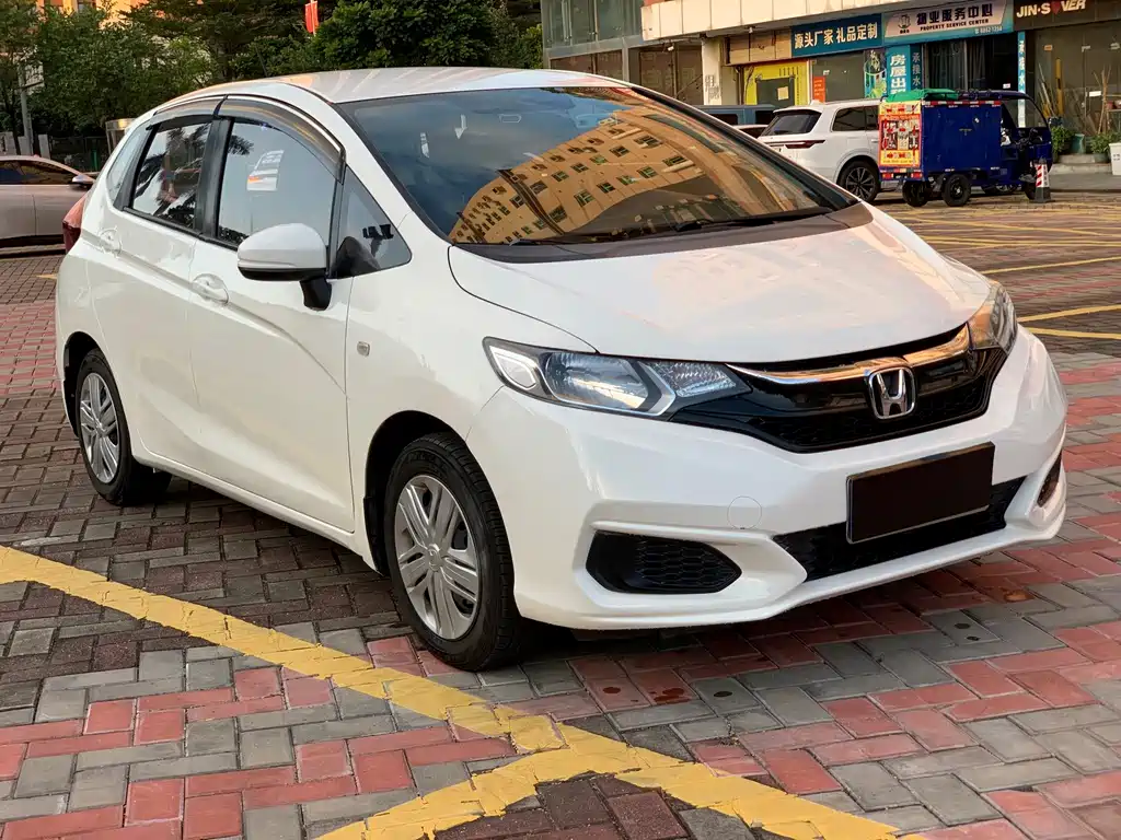 Honda Fit — фото 3