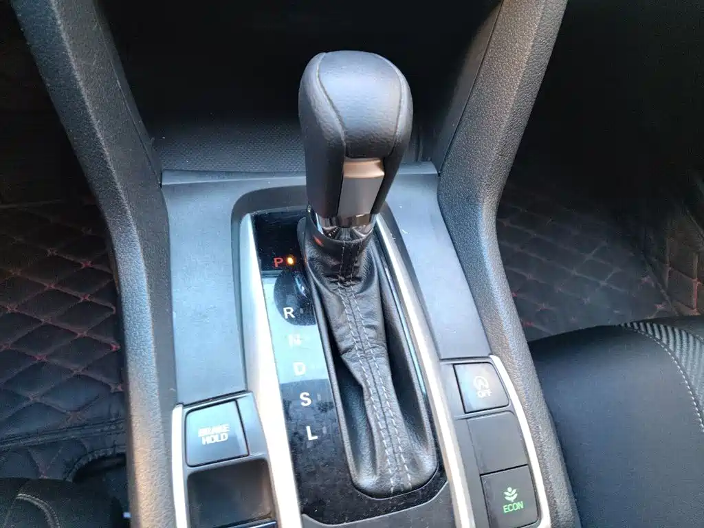 Honda Civic — фото 15