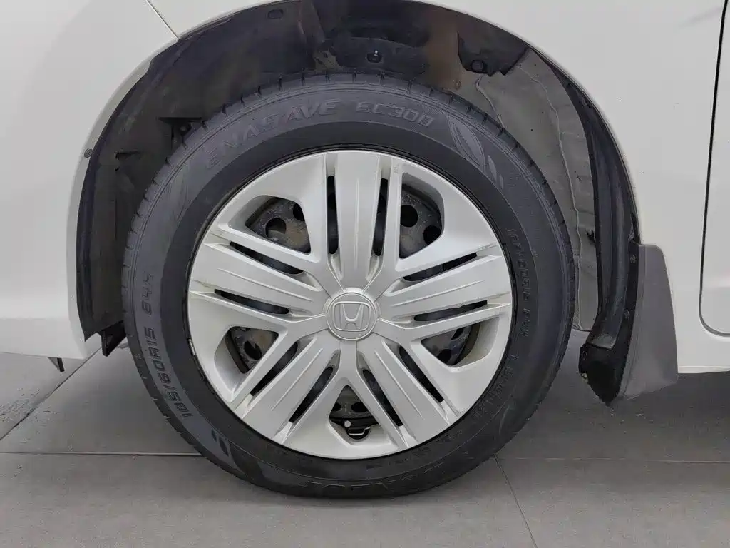 Honda Fit — фото 17