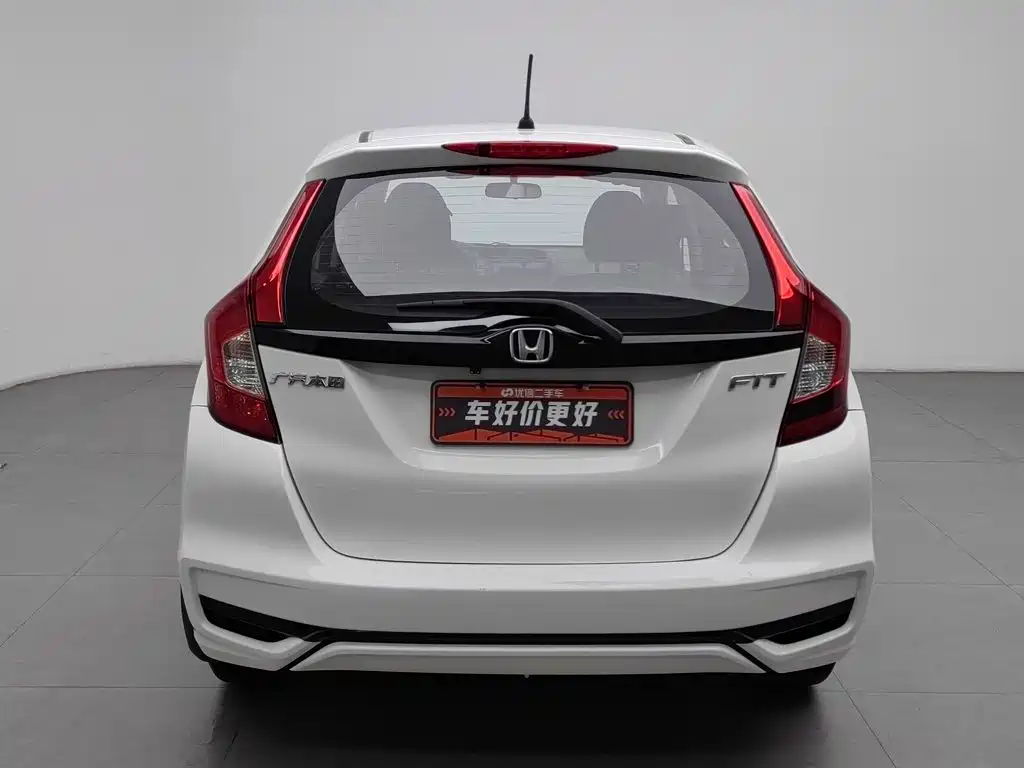 Honda Fit — фото 4