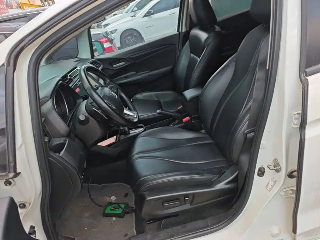 Honda Fit — фото 14