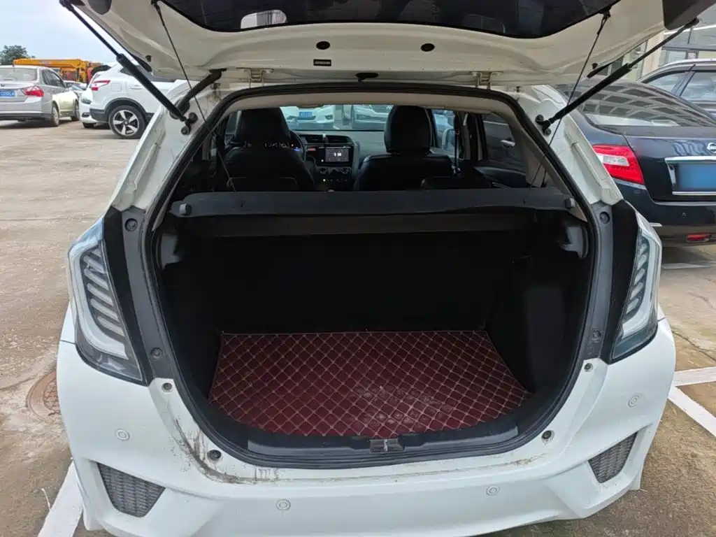 Honda Fit — фото 18