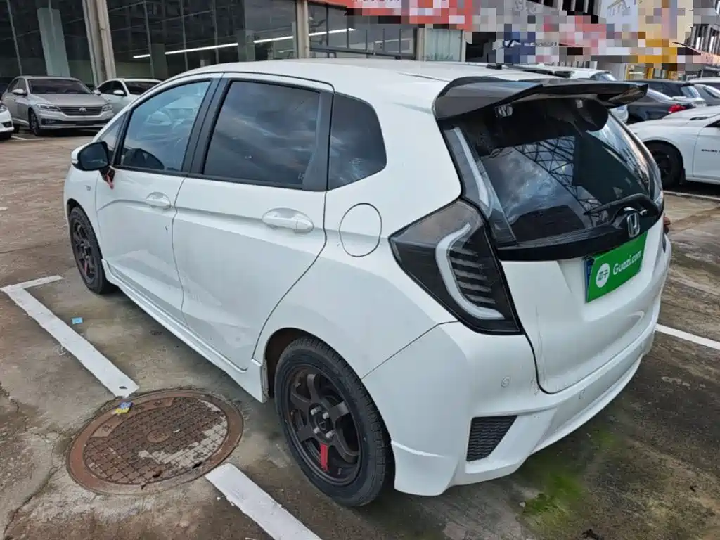 Honda Fit — фото 4