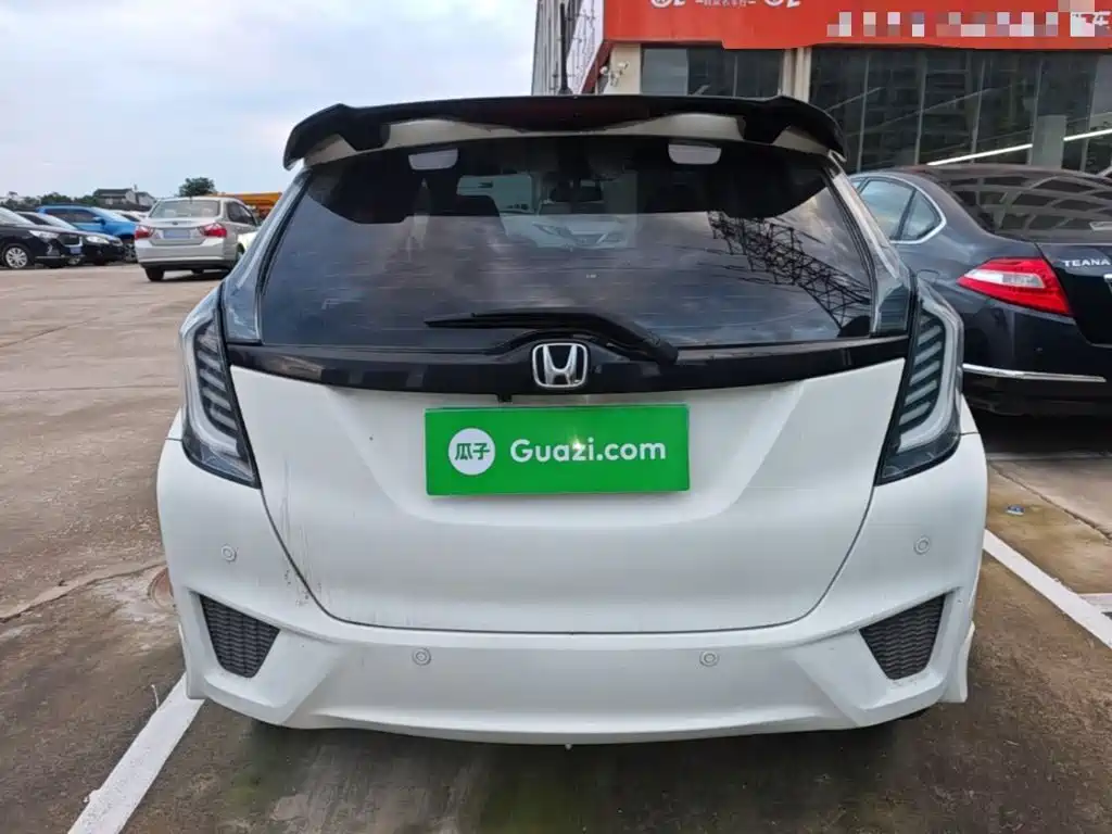 Honda Fit — фото 5