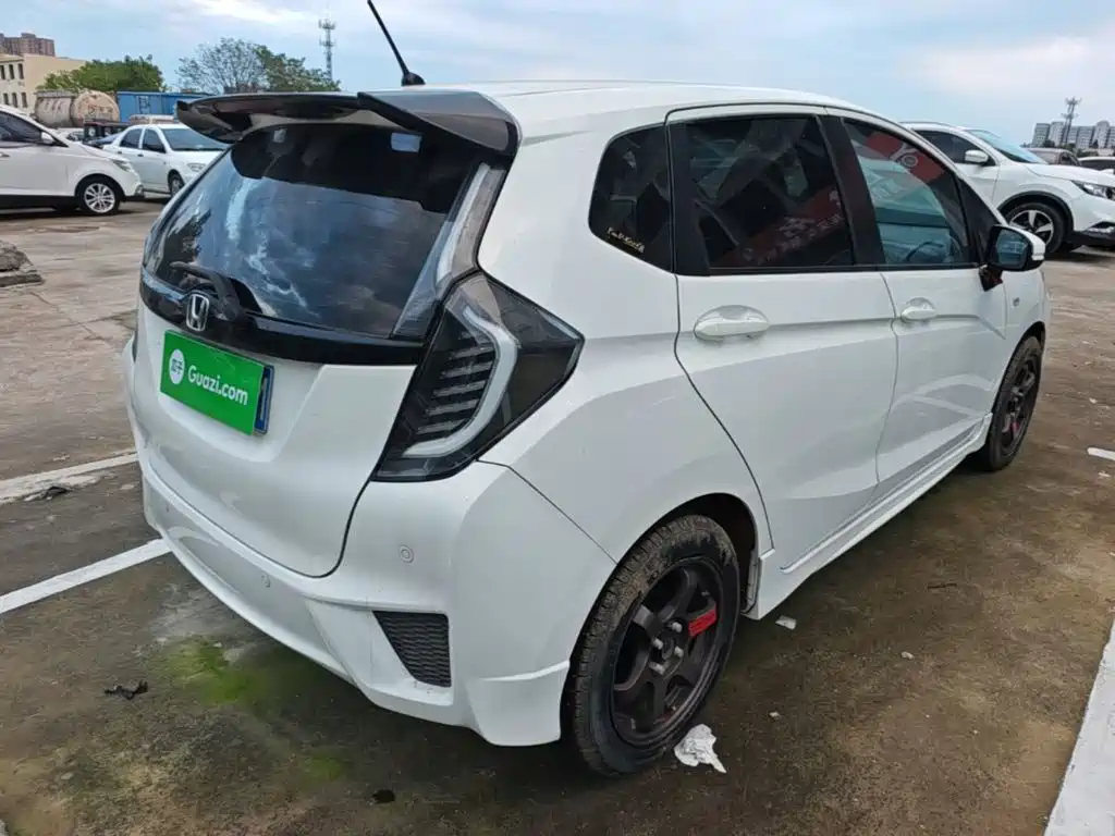 Honda Fit — фото 6