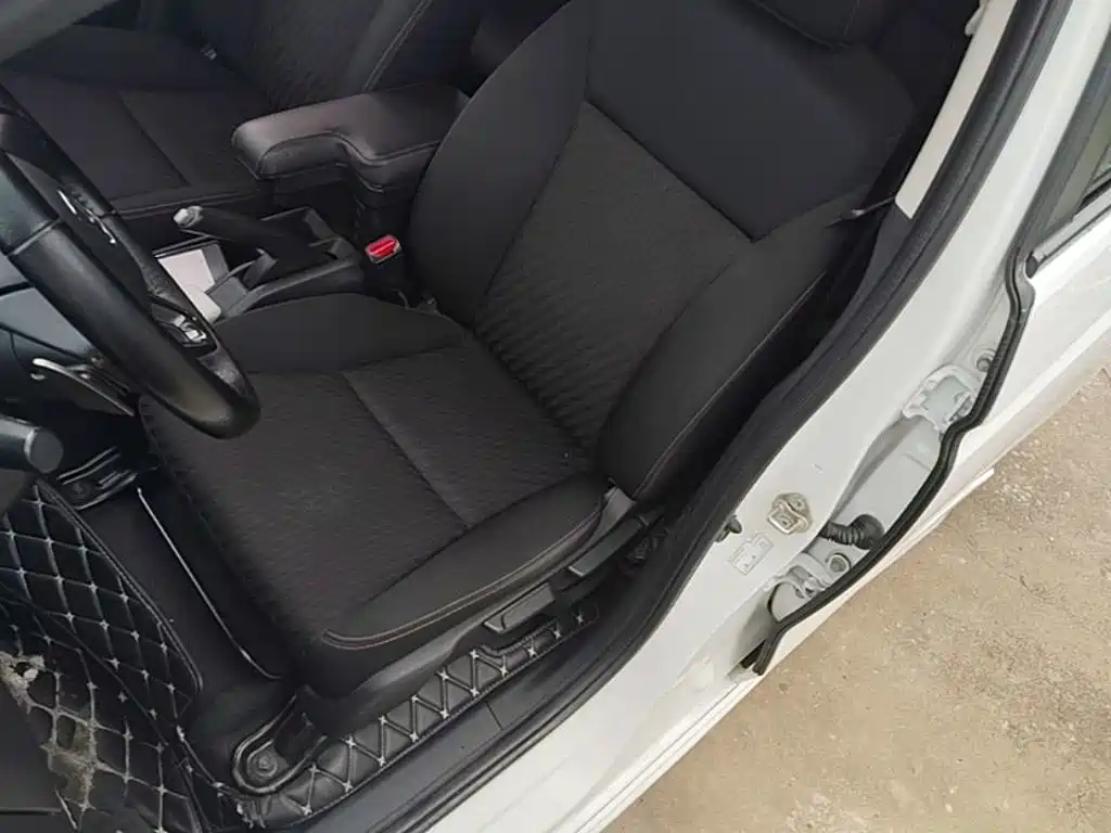 Honda Fit — фото 14