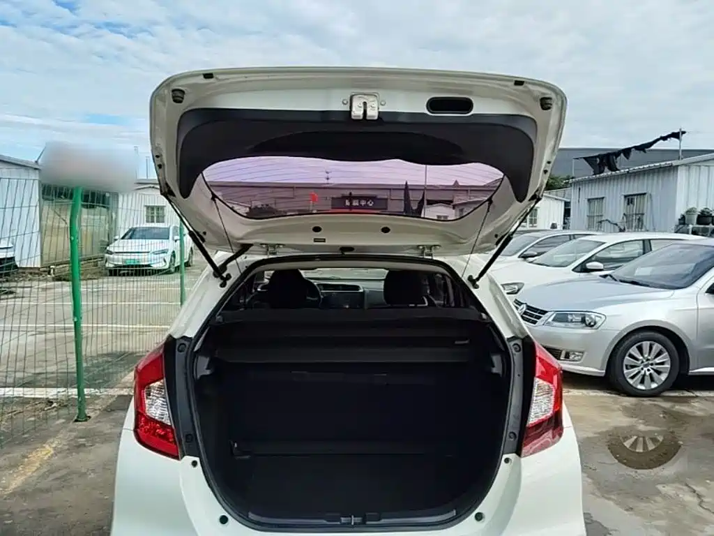 Honda Fit — фото 18