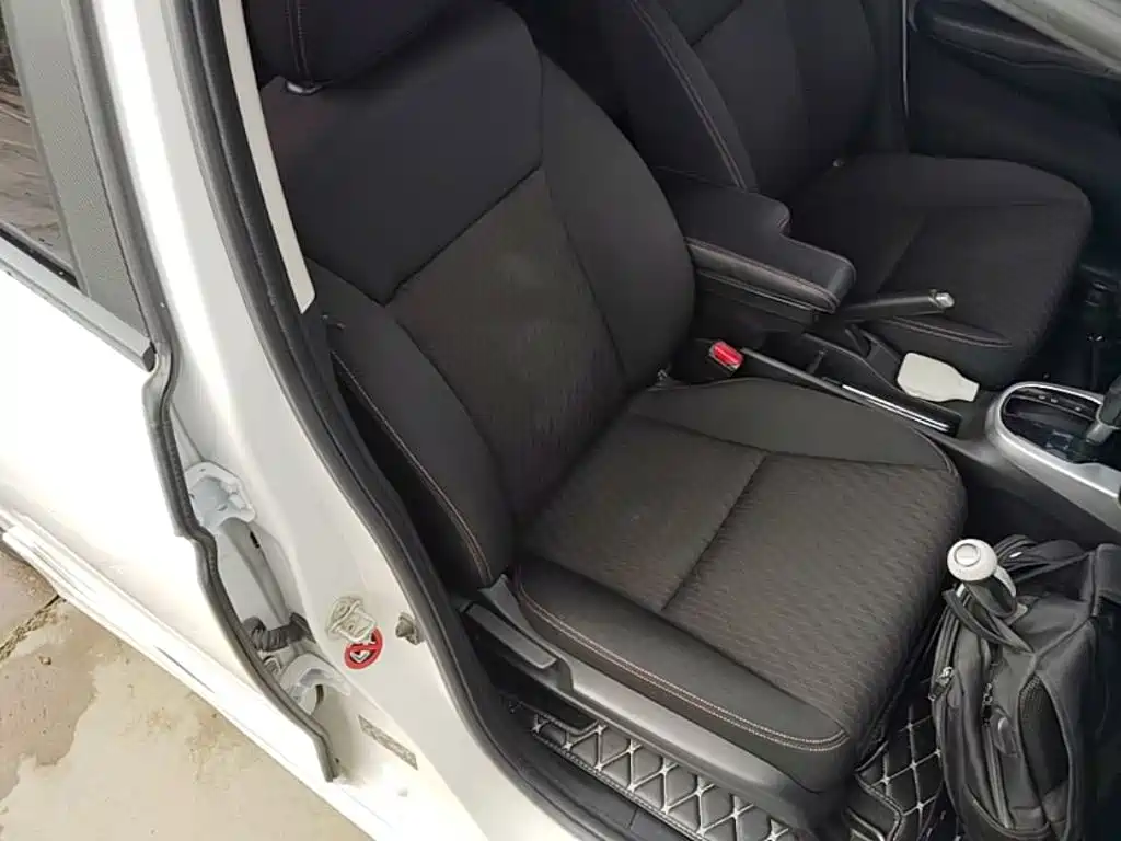 Honda Fit — фото 24