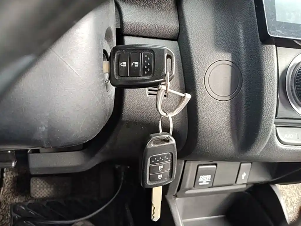 Honda Fit — фото 8