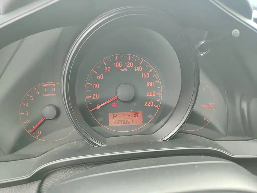 Honda Fit — фото 11