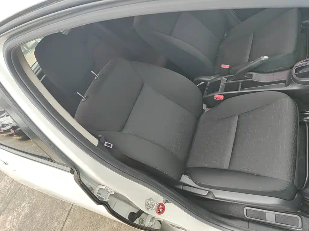 Honda Fit — фото 24