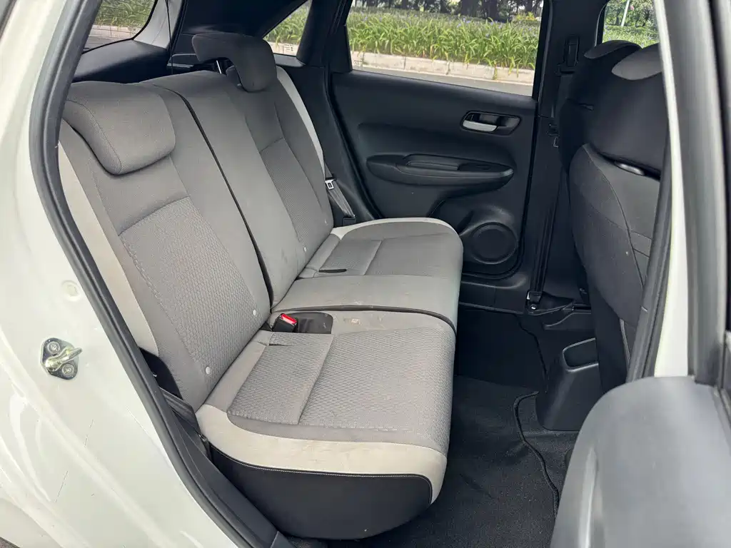 Honda Fit — фото 13