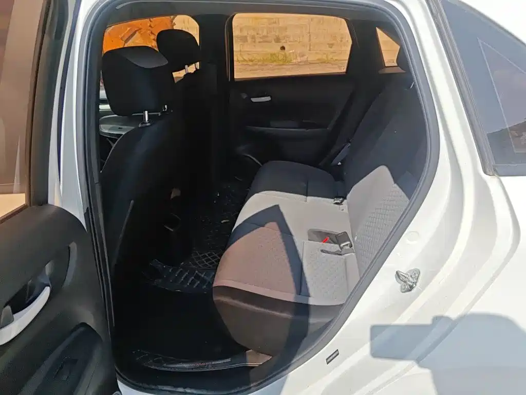 Honda Fit — фото 14