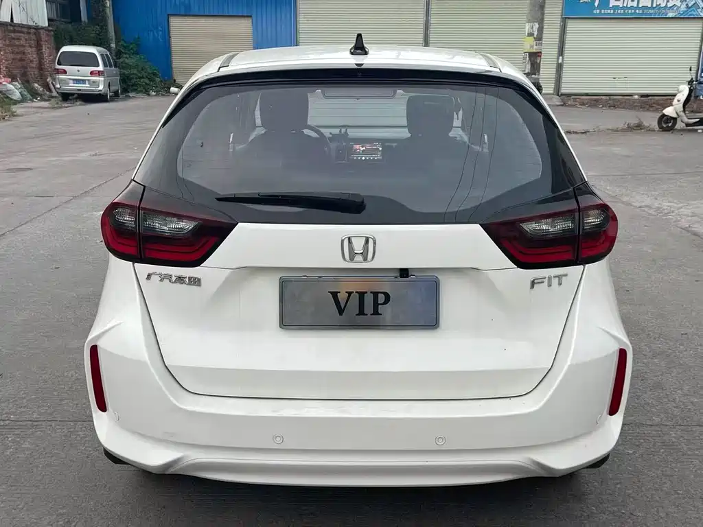 Honda Fit — фото 4