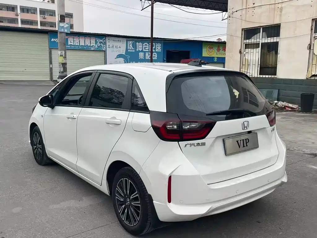 Honda Fit — фото 6