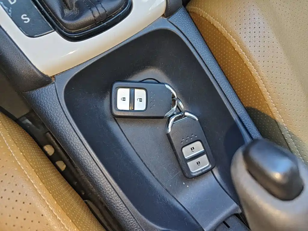 Honda Fit — фото 8