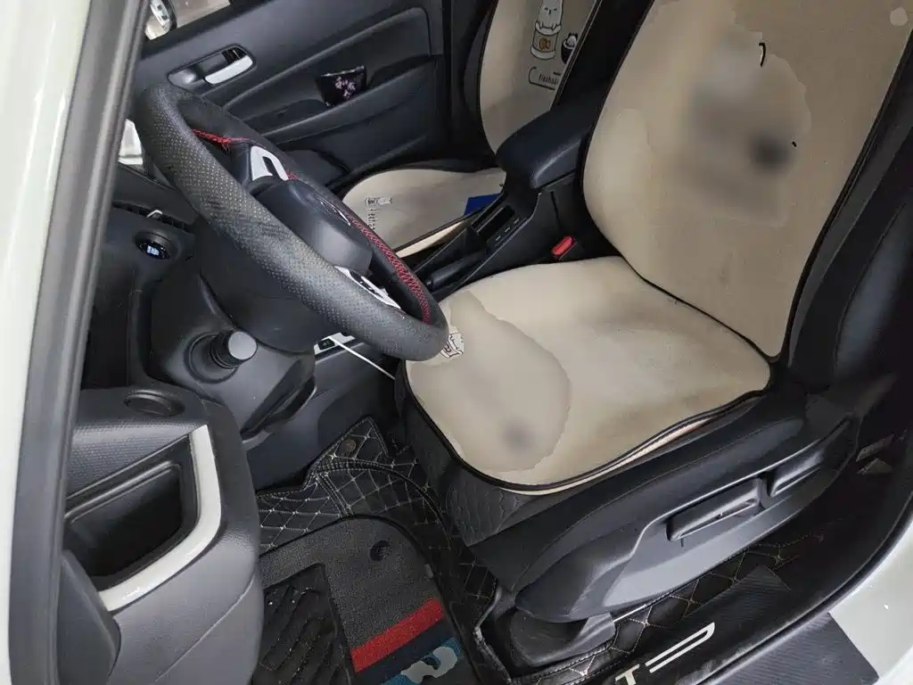 Honda Fit — фото 11