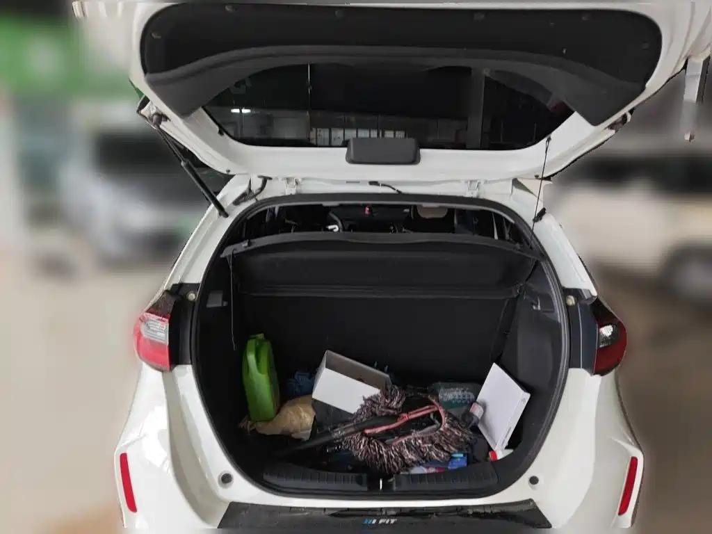 Honda Fit — фото 15