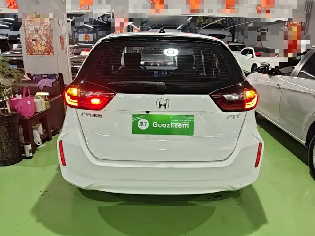 Honda Fit — фото 5