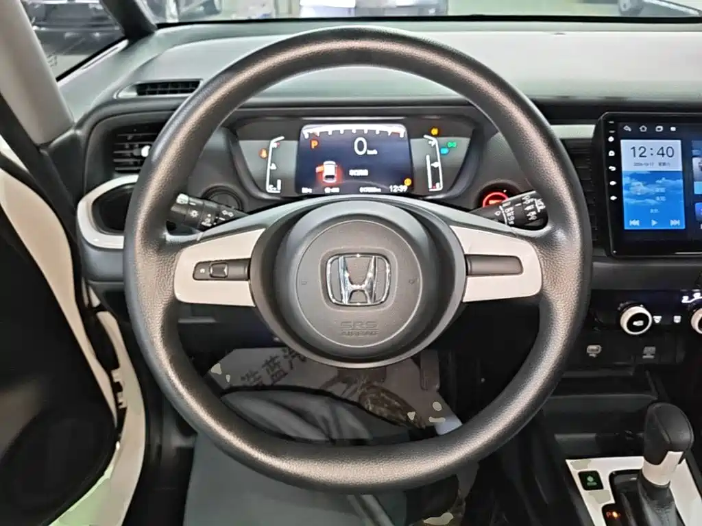 Honda Fit — фото 10