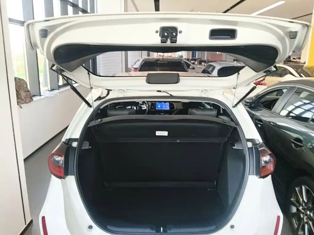 Honda Fit — фото 18