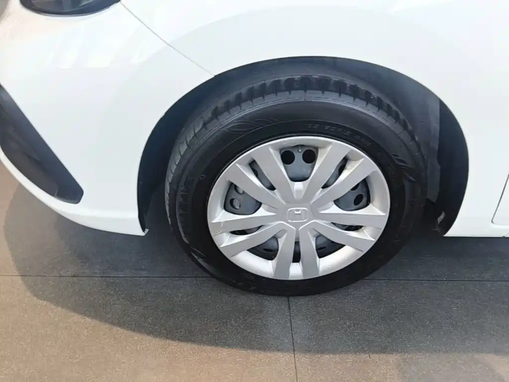 Honda Fit — фото 22