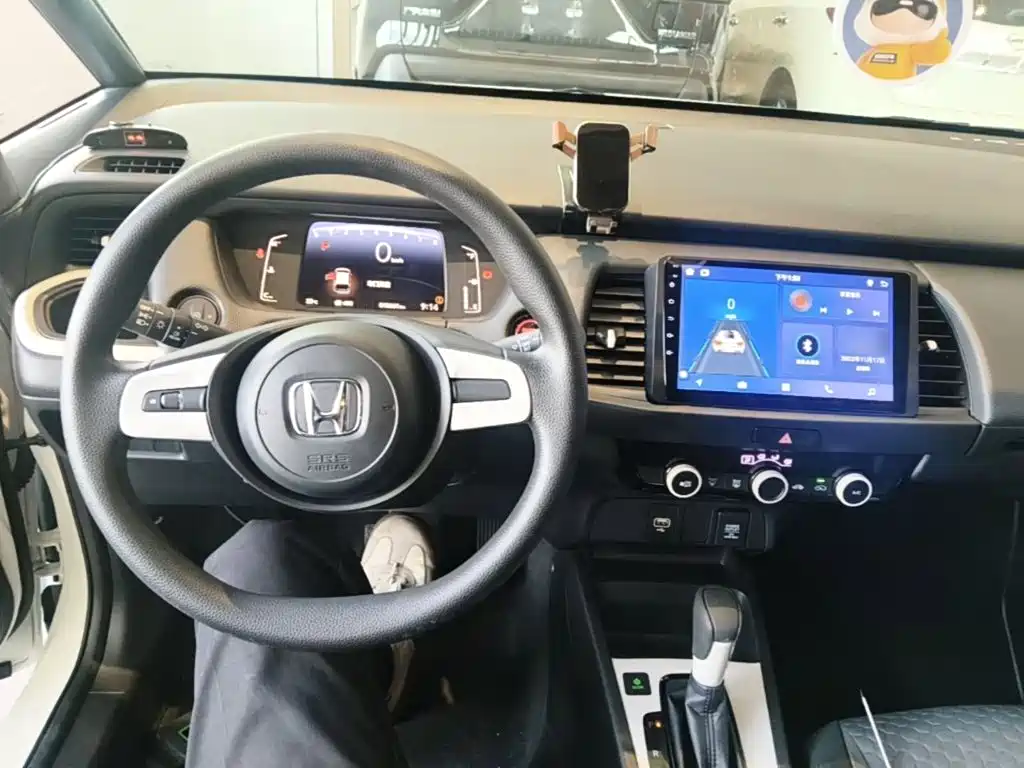 Honda Fit — фото 9