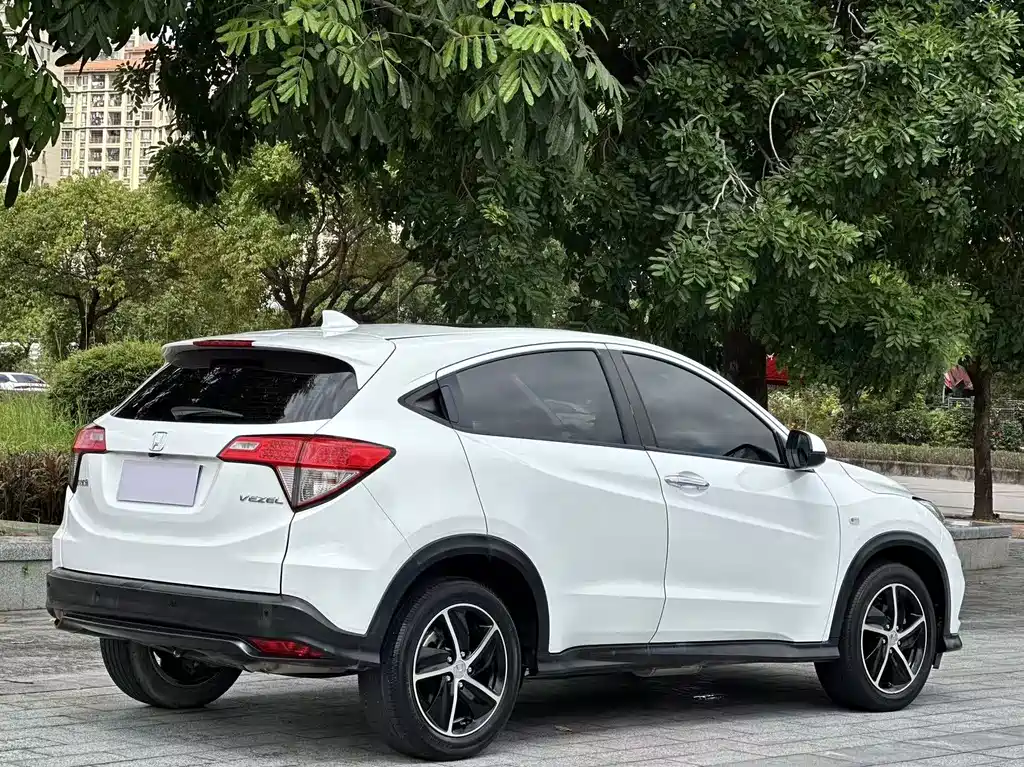 Honda Vezel — фото 9