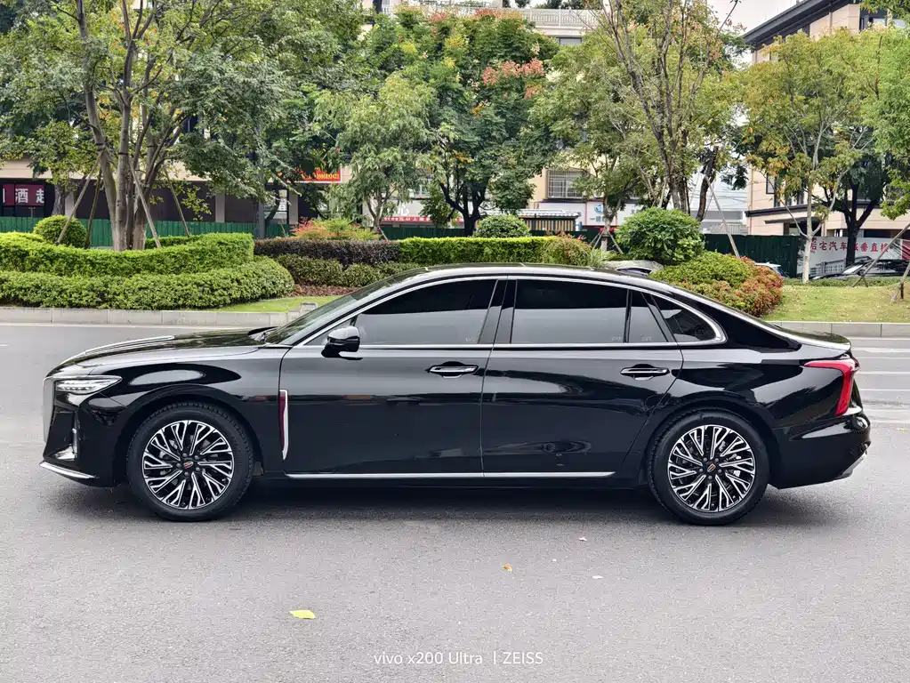 Hongqi Hongqi H5 — фото 11