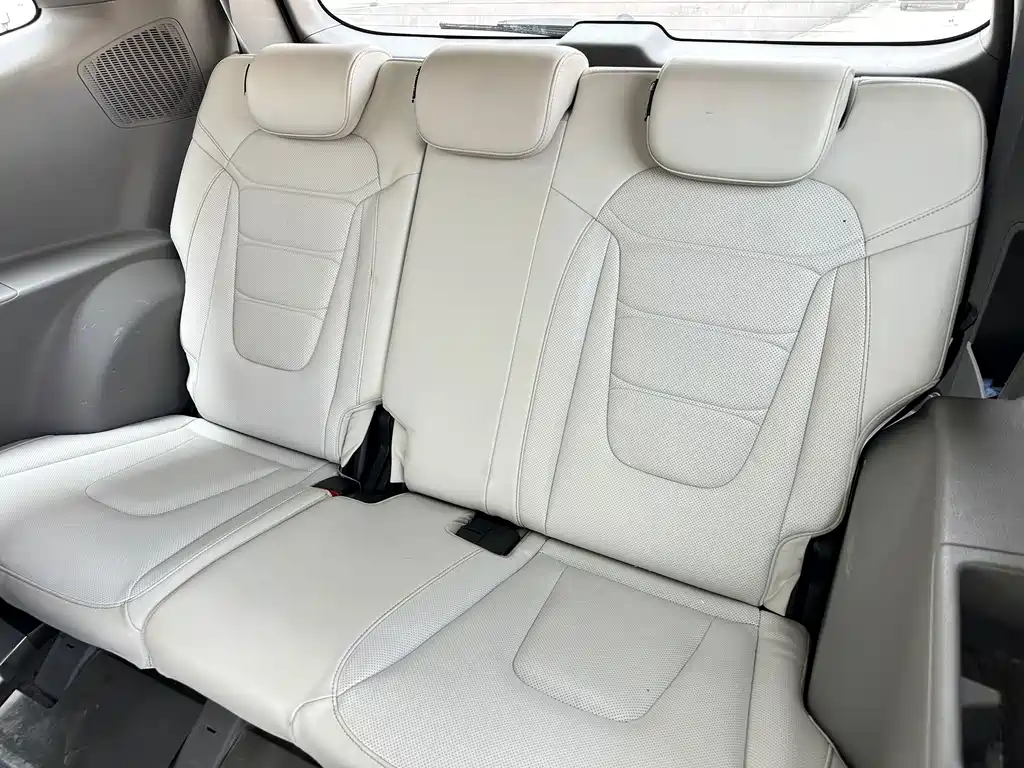 Hyundai Custo — фото 17
