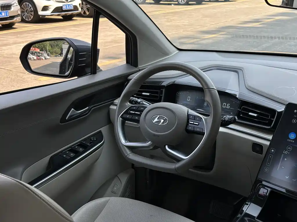 Hyundai Custo — фото 4