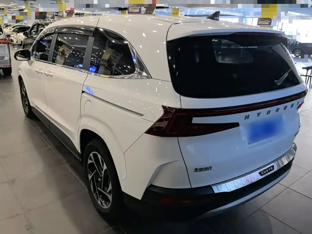 Hyundai Custo — фото 4
