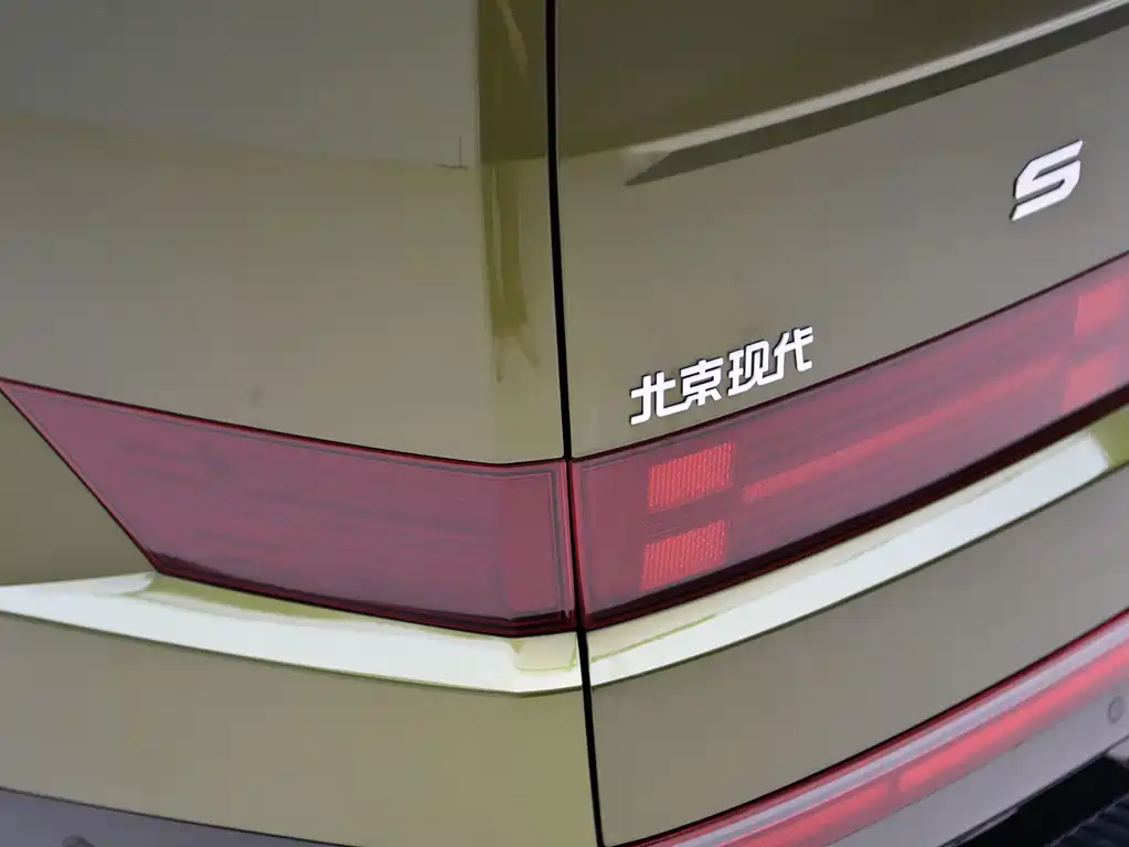 Hyundai Santa Fe — фото 23