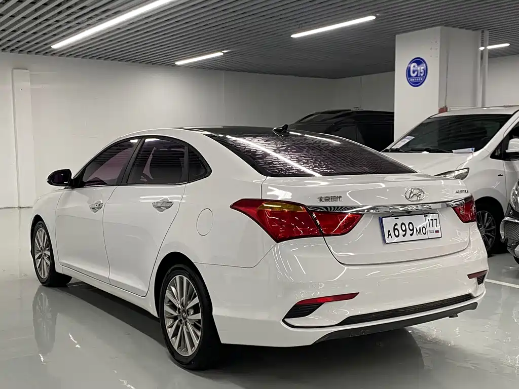 Hyundai Mistra — фото 14