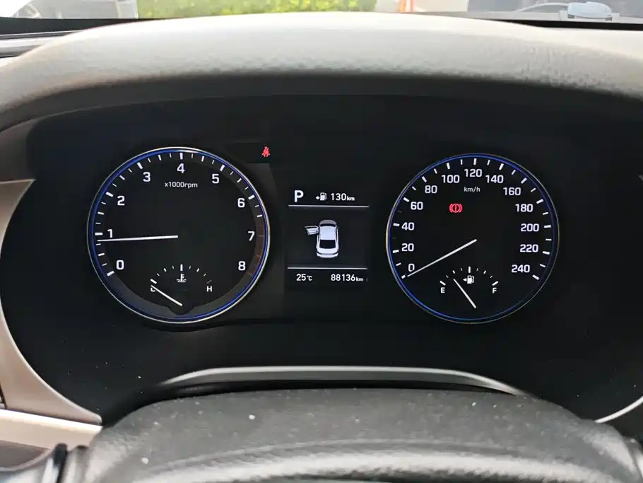 Hyundai Mistra — фото 14